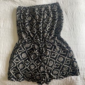 Strapless romper